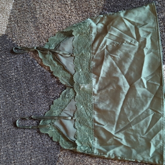 Forever 21 Slip Tank Top Lacy Satin Green Women's Size Medium Fairy - Picture 4 of 8